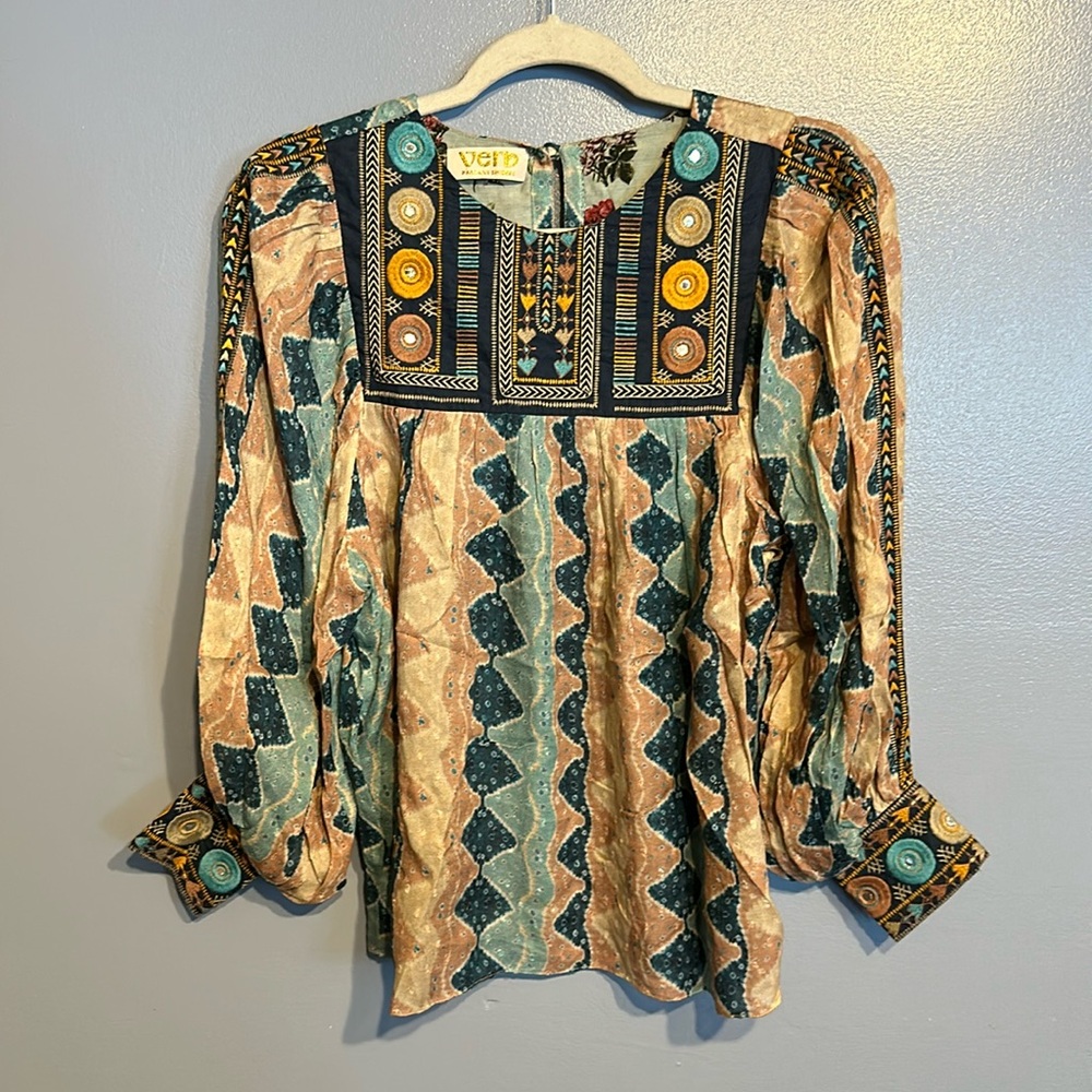 Verb by Pallavi singhee Embroidered blouse